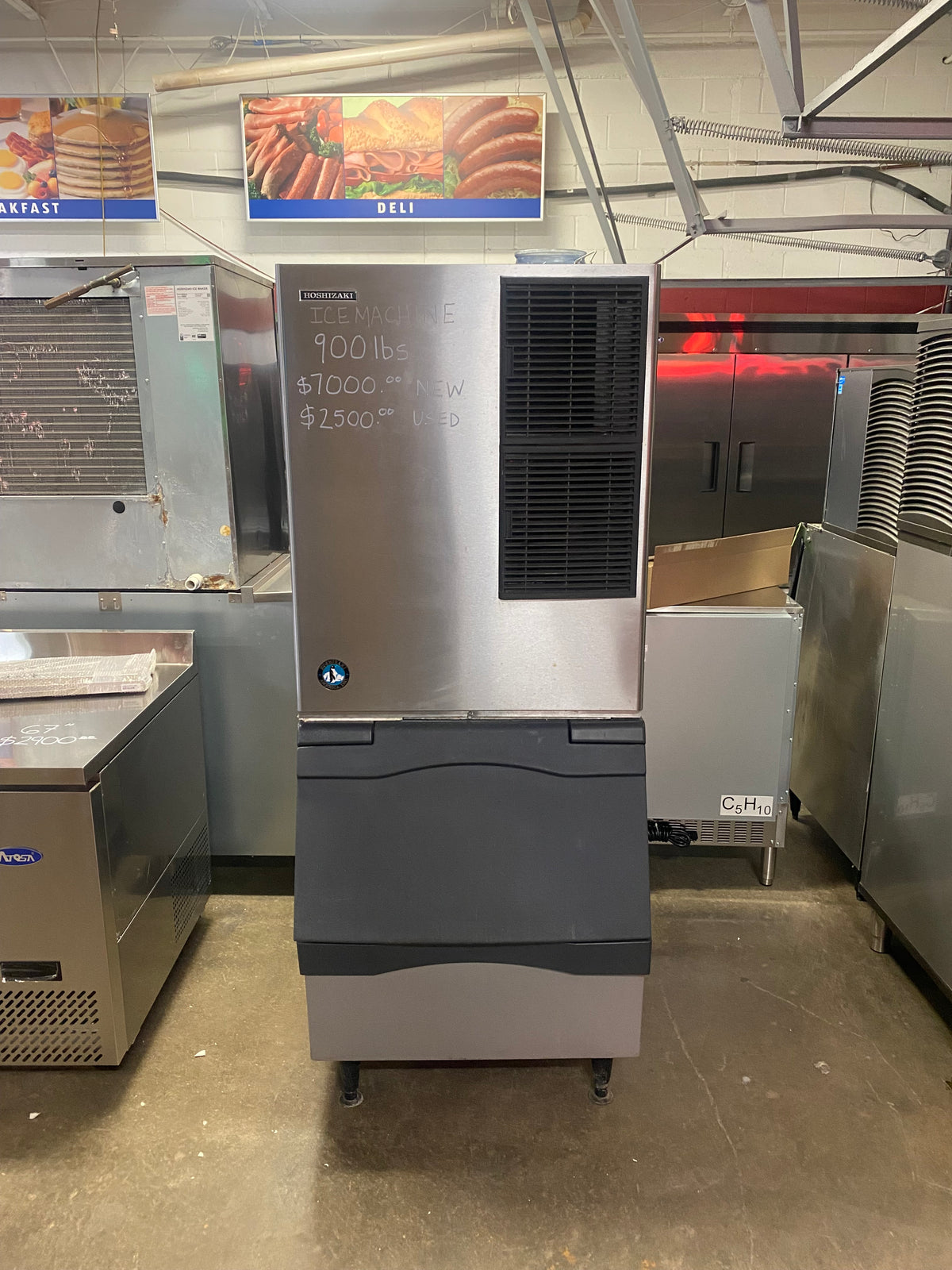 Used Hoshizaki KM-901MAH, Crescent Cuber Icemaker, Air-cooled