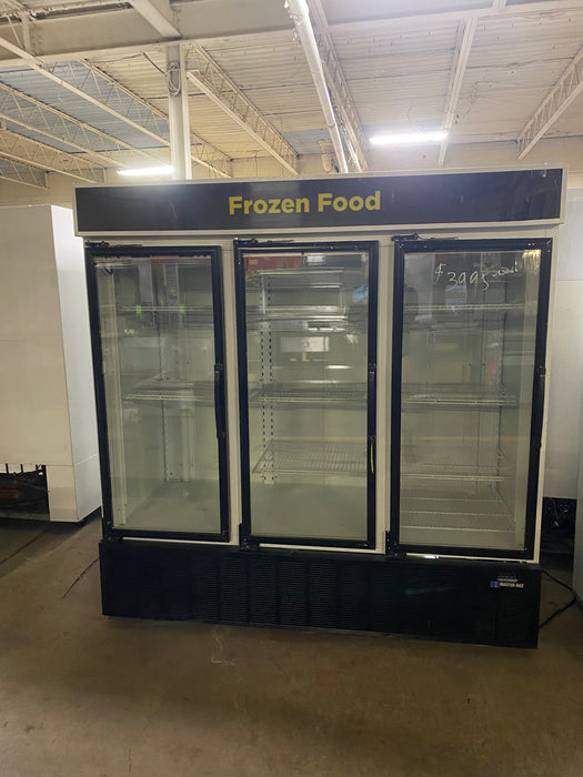 Used Masterbilt BLG-74HDA, 3-Door Glass Freezer