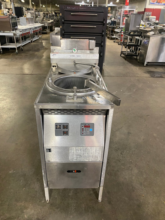 Used Broaster Model 1800, Nat. Gas Pressure Fryer