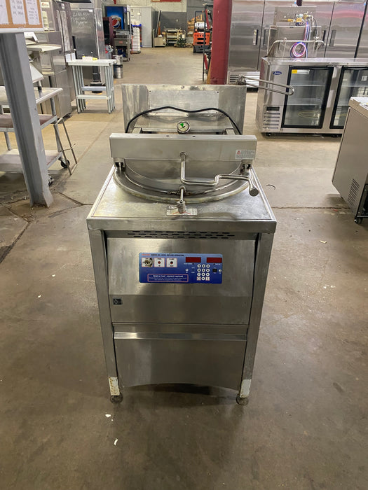 Used Broaster 2400, Nat. Gas Pressure Fryer